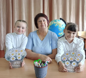 Семейный цветок: букет ромашек своими руками