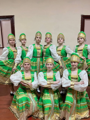 Праздничный концерт "Рисуем океан счастья женщине"