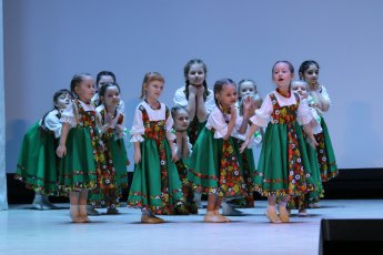Концерт, посвященный Международному женскому дню 8 марта "Неземные волшебницы!"