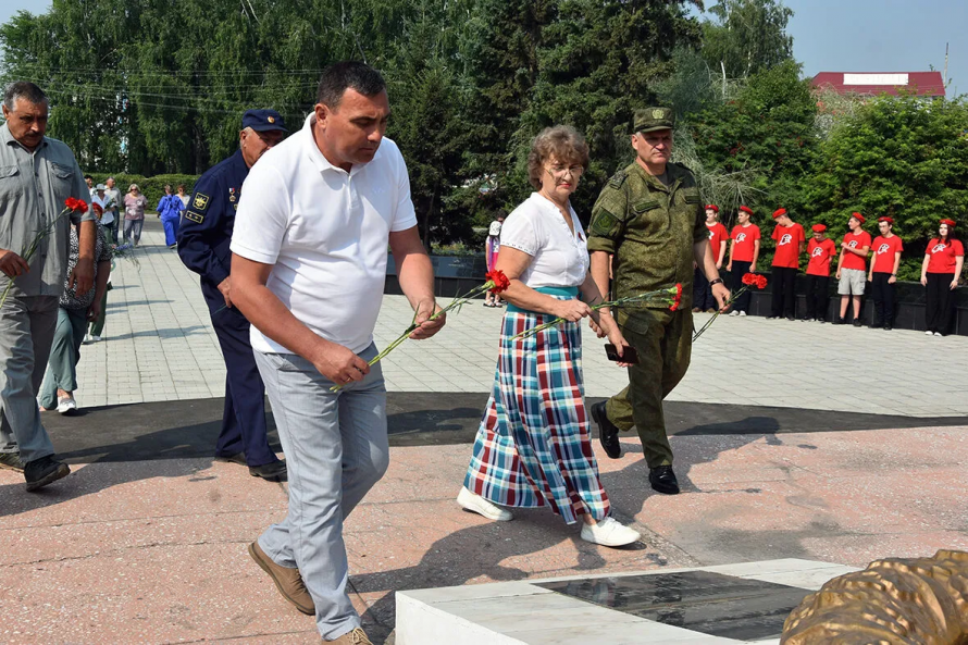 Торжественно - траурный митинг в День памяти и скорби "Память, завещанная потомкам"