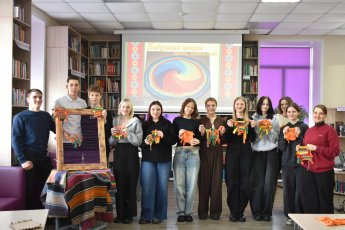 Домотканые русские половики: мастер-класс в Центральной библиотеке